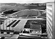  Fotbalový stadion v pozadí Kosmonosy. Díky panu Studničkovi.