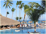 Bar mezi bazény a mořem - Hotel Natura Park, Dominikánská republika