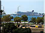 Loď  v přístavu Palma