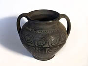 Keramická váza s ušima