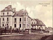 Bubeneč - průhled ulice u Vorlíků